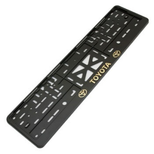 Рамка номера с защелкой, тиснение ЗОЛОТО TOYOTA (черная) 9125